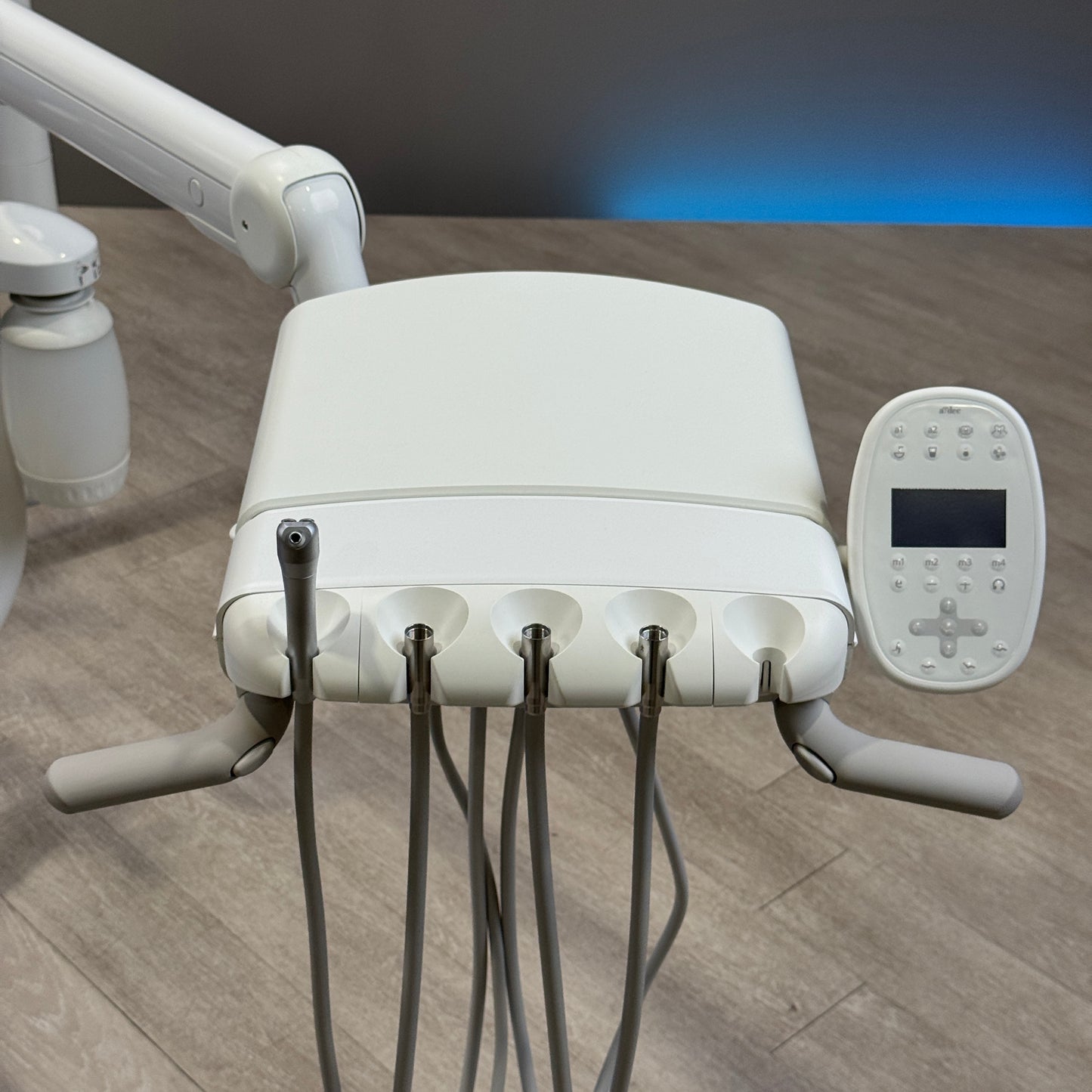A‑dec 511R/532R Dental Chair Package