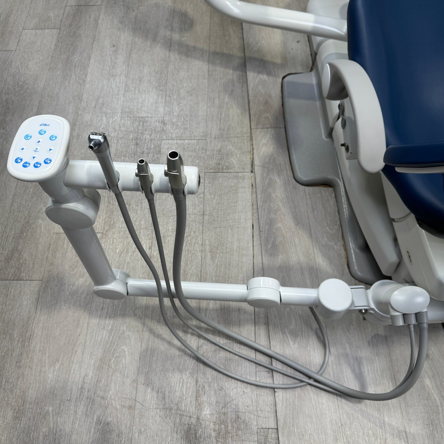 A‑dec 511R/532R Dental Chair Package
